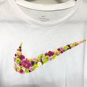NIKE XL Tee